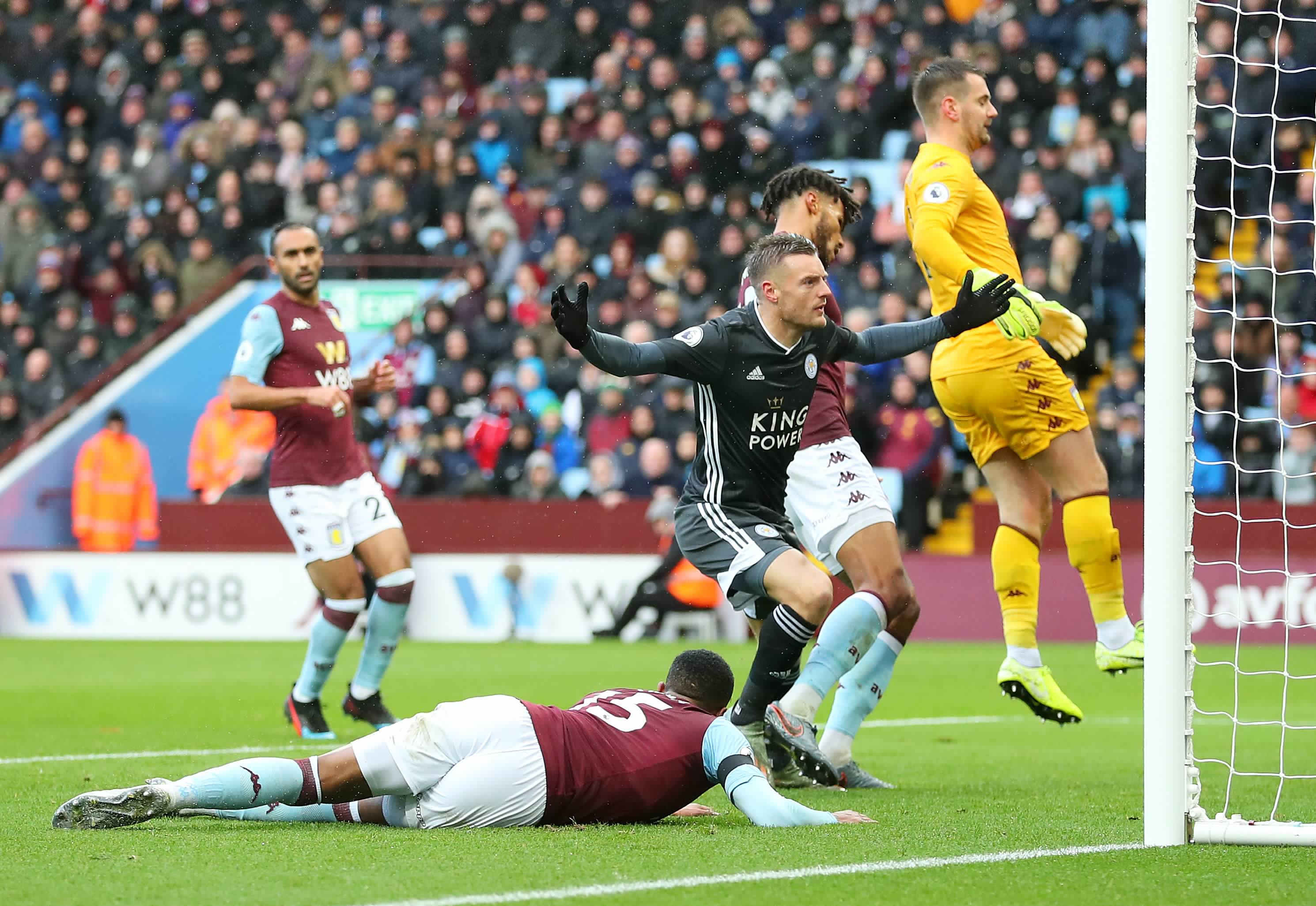 奥巴梅扬：当年我从巴萨去切尔西是一个巨大的错误